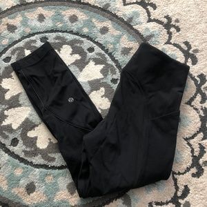 Lululemon Lead The Pack 23" size 6 moving sale!! Make me an offer